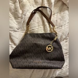 Michael Kors Jet Set Purse